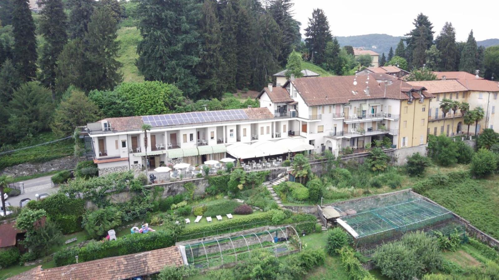 Albergo Ristorante Monterosa Ameno Exteriör bild
