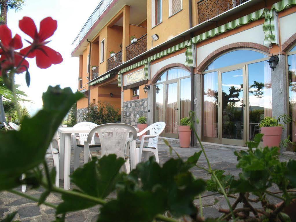 Albergo Ristorante Monterosa Ameno Exteriör bild